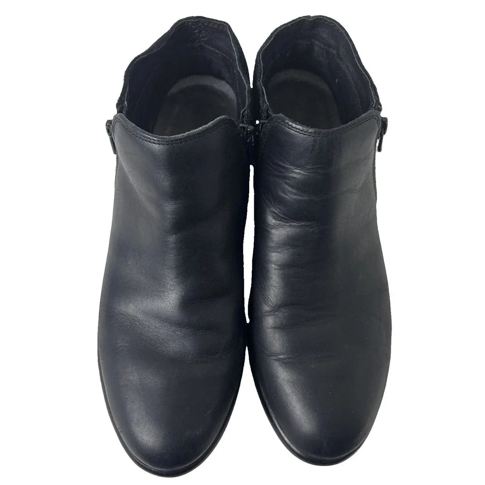 NAOT Leather & Suede Helm Bootie Women 9 Black Side Zip Comfort Shoes Boho